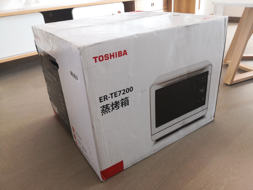 东芝TOSHIBA蒸烤一体机这款和美的20升的有区别吗？