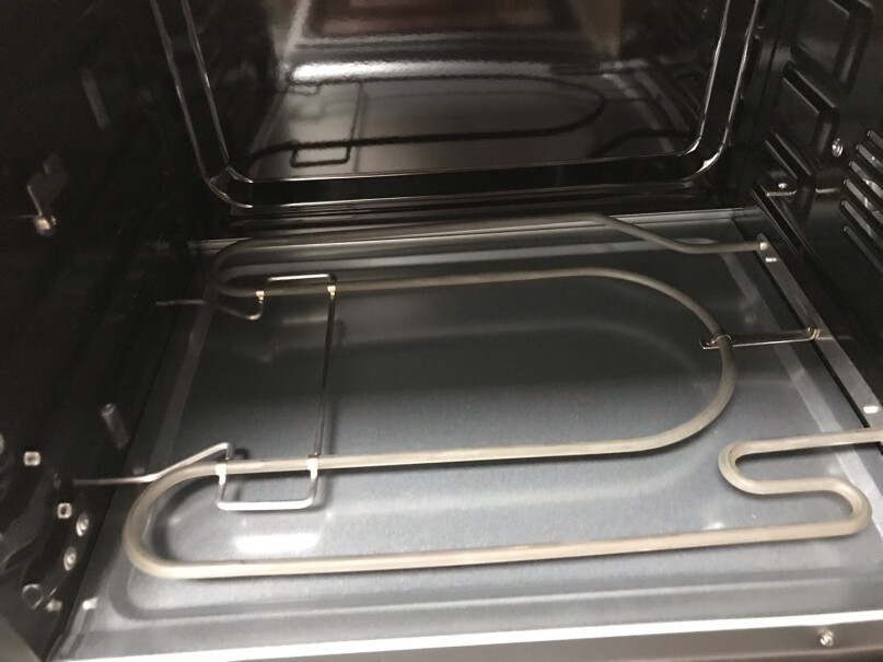 东芝电烤箱家用台式大容量双层温控烤箱有用烤箱温度计量过吗？温度精准吗？