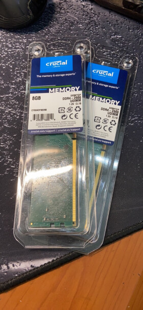 英睿达16GB DDR4 台式机内存条r51600支持吗？