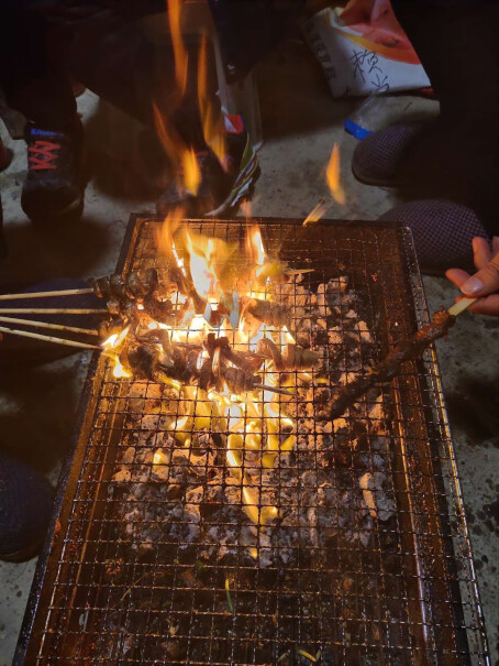 烧烤用具悠乐朋户外烧烤炉便携折叠木炭烧烤架评测哪款功能更好,全方位评测分享！