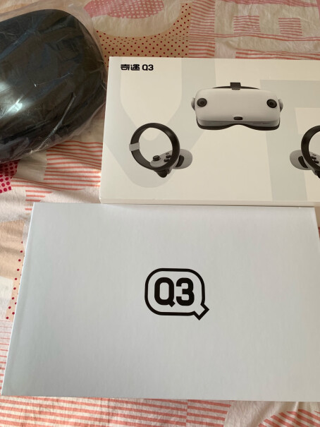 爱奇艺奇遇3 VR一体机看起来有没有颗粒感呀？