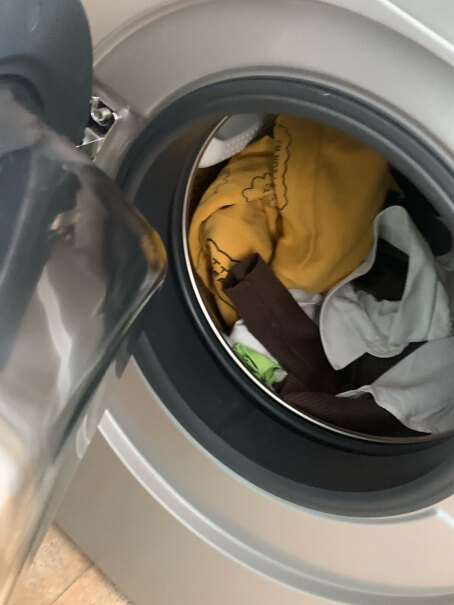 海尔滚筒洗衣机全自动10公斤洗烘一体脱水时会晃动吗？