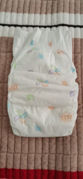 宜婴婴儿空调纸尿裤男女新生儿宝宝超薄干爽透气尿不湿用了屁屁红吗？