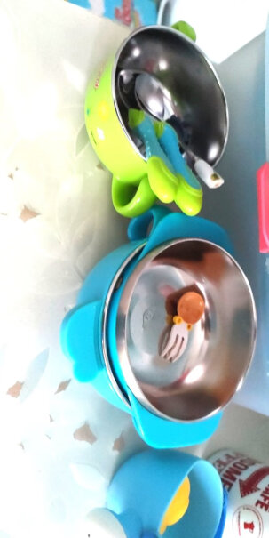 努比儿童餐具辅食碗婴儿碗碗和盖子可以进微波炉加热？