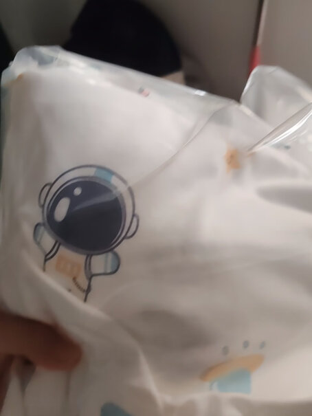 婧麒新生婴儿包单初生宝宝纯棉襁褓裹布彩虹恐龙值得买吗？老用户评测分享！