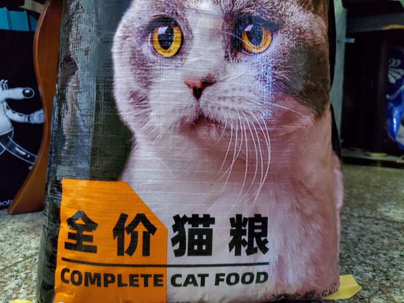 亿迪冻干猫粮天然猫粮3斤成猫幼猫通用型宠物粮自营1.5kg这个怎么怎么大气問，我怎么感觉是狗粮呢？