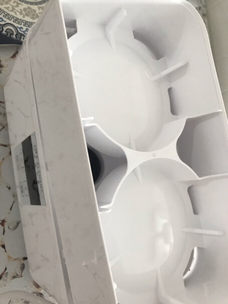 生活元素插电式电热饭盒便携式保温加热饭盒双层陶瓷内胆开盖蒸么？