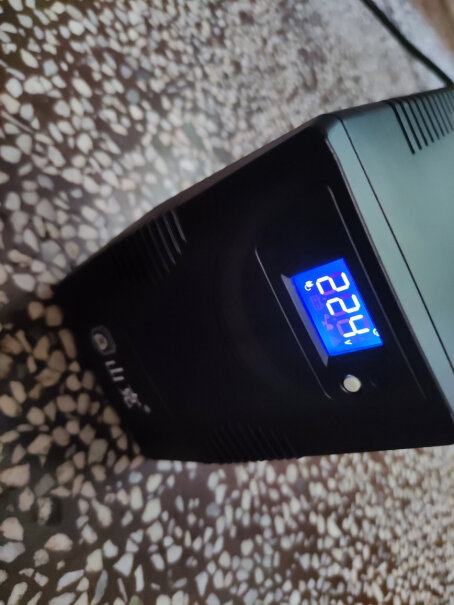 UPS电源山克SK1500 UPS电源优缺点分析测评,质量靠谱吗？