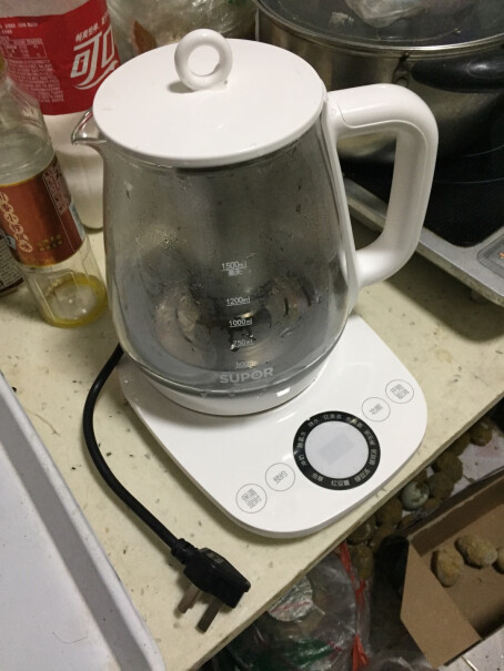 苏泊尔养生壶煮茶器盖子紧吗？
