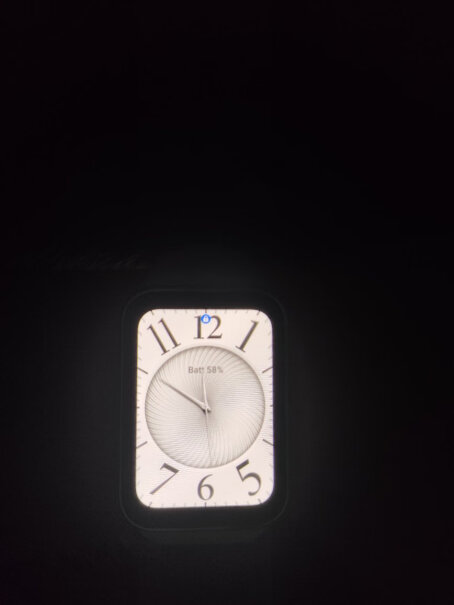 小米手环8Pro 夜跃黑 150+种运动模式表带能更换吗？是不是只有表带颜色不一样表盘都是一样的？？
