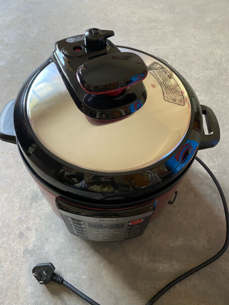 美的电压力锅家用5L双胆高压锅高压煮汤锅智能多功能电饭煲压力锅，电饭煲那个使用？