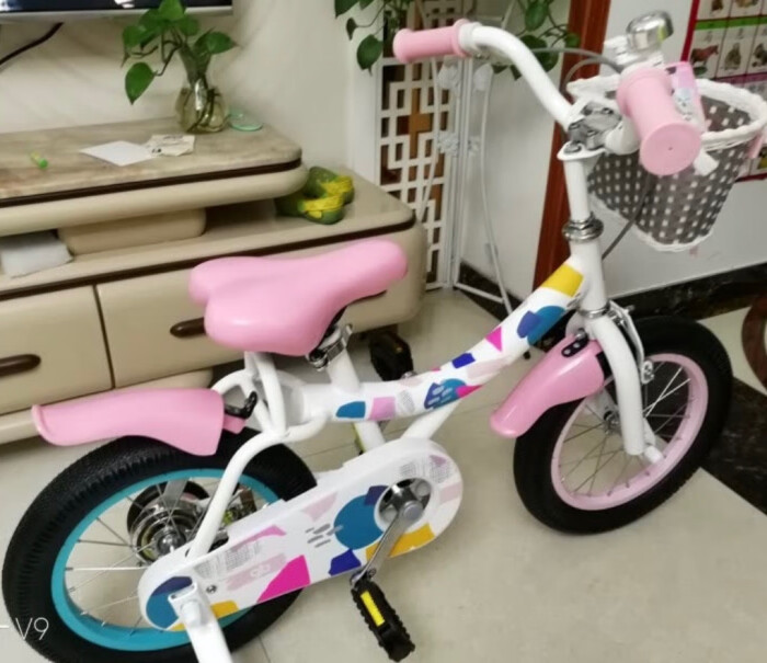 好孩子儿童自行车女单车2-4-5-6-10岁童车12这款车有异味吗？