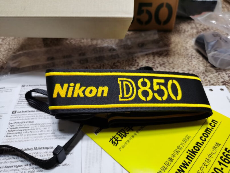 尼康D850 单反相机我是20年1月底京东买的尼康D850，电池是EL15b的，我看标配是EL15a，到底哪个更好！
