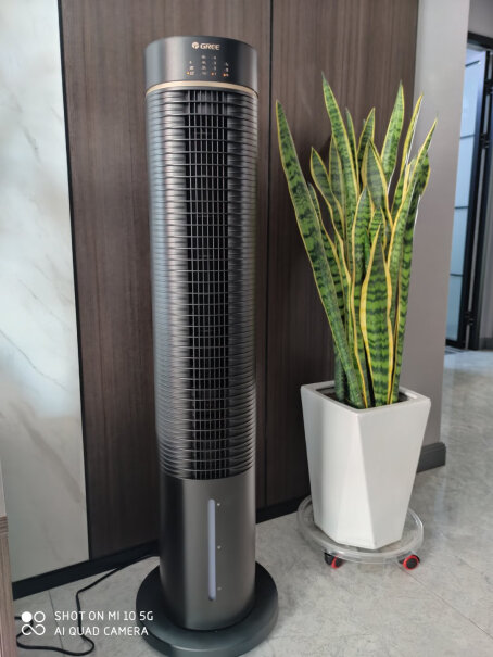 格力（GREE）冷风扇格力家用立式空调扇加湿水冷塔扇客厅卧室评测值得入手吗,深度剖析功能区别？