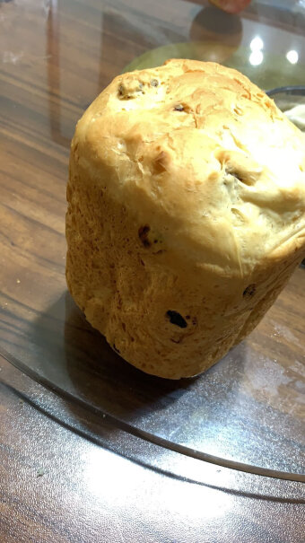 美的面包机全自动厨师机面包棒跟面包一起 那做好面包后搅拌棒就外面班里面吗？拿出来的面包里面还抱着搅拌棒吗？！？？！！不明白呀？