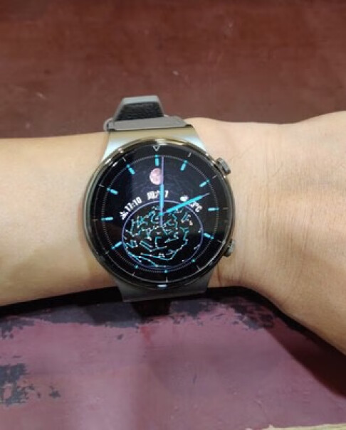 智能手表华为WATCH GT2 Pro黑3分钟告诉你到底有没有必要买！这就是评测结果！