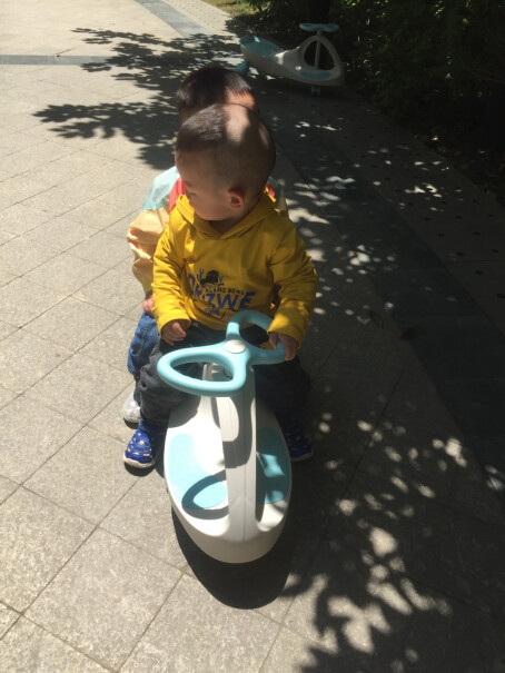 爱音扭扭车儿童溜溜车1-3-6岁宝宝滑行方向盘装反了，拆不下来了，特别紧，怎么办？