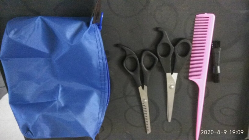 飞利浦理发器家用电推剪成人儿童充电式电推子电动理发剪可以自己给自己理发吗？