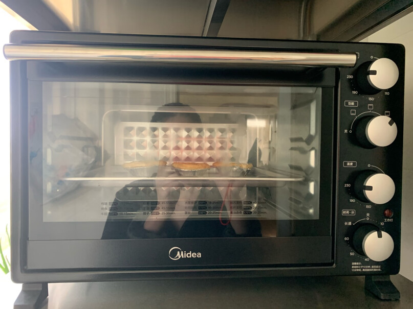 美的PT3501家用电烤箱可以旋转烤鸡吗？