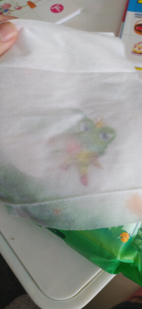青蛙王子婴儿湿巾请问湿巾材质厚实吗？