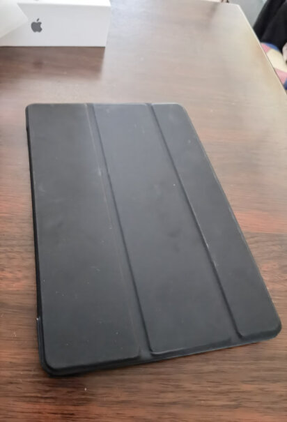 Apple iPad 10.2英寸平板电脑 2021款第9代（64GB WLAN版亲在吗，麻烦问问拍了这个送保护套吗？