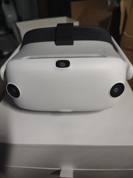 爱奇艺奇遇3 VR一体机可以和手机一样边充边玩么？