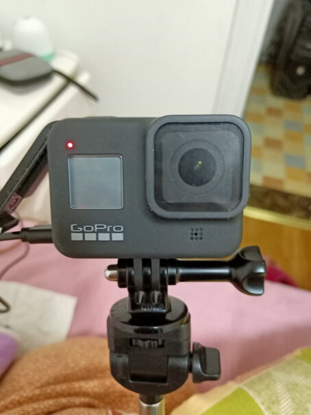 GoPro HERO8 直播相机玩摩托当行车记录仪买7还是买8