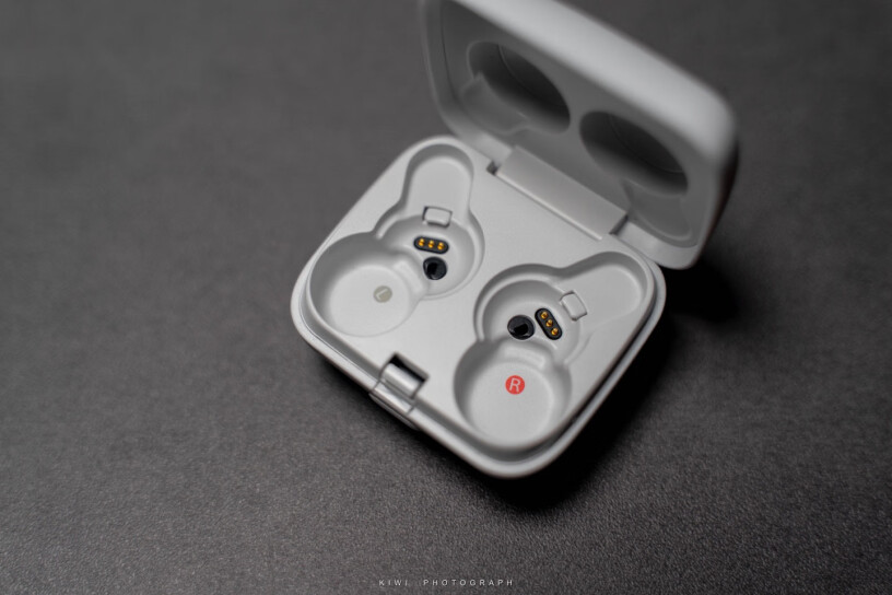 索尼（SONY）LinkBuds 真无线 开放式 蓝牙耳机 IPX4防水 环形振膜 高清通话 适用于耳机盒支持无线充电吗？