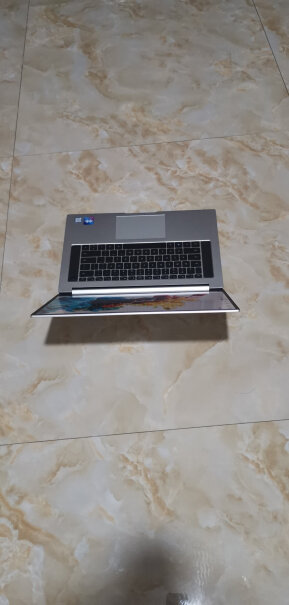 荣耀笔记本电脑MagicBookProi5和R7比较哪个好一点？