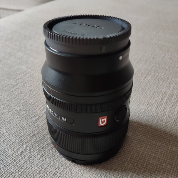 索尼FE 85mm F1.4 GM镜头镜头在自动对焦的时候震动非常明显，用着难受，请问是这个镜头本来就是这样，还是我的镜头有问题？