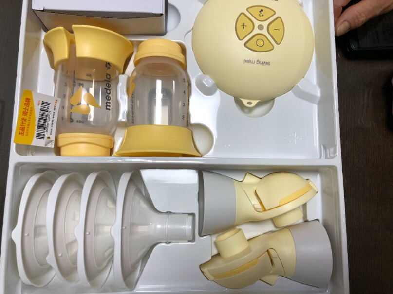 Medela美德乐吸奶器电动吸奶器单边吸乳器母乳集奶器挤奶器这个罩杯是横着放还是竖着放？