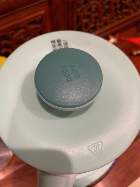 babycare恒温水壶调奶器婴儿冲奶粉保温恒温水壶温奶暖奶热奶器1.2L-云雾绿壶盖的密封圈能取下来清洗吗？