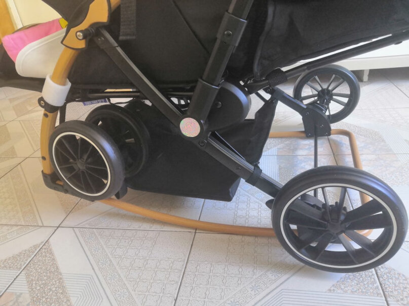 宝宝好婴儿推车可坐可躺双向折叠婴儿车夏季冬季通用靠背怎么放平？车子怎么折叠？求助？