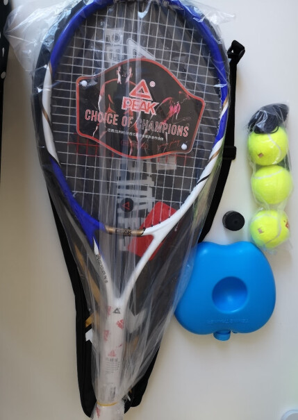 匹克网球拍初学者碳复合回弹训练套装送的带线的球质量怎么样，正常使用能用多久？