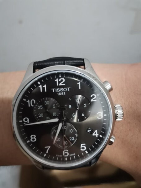 天梭TISSOT瑞士手表天梭男表正常情况秒针不走的吗？