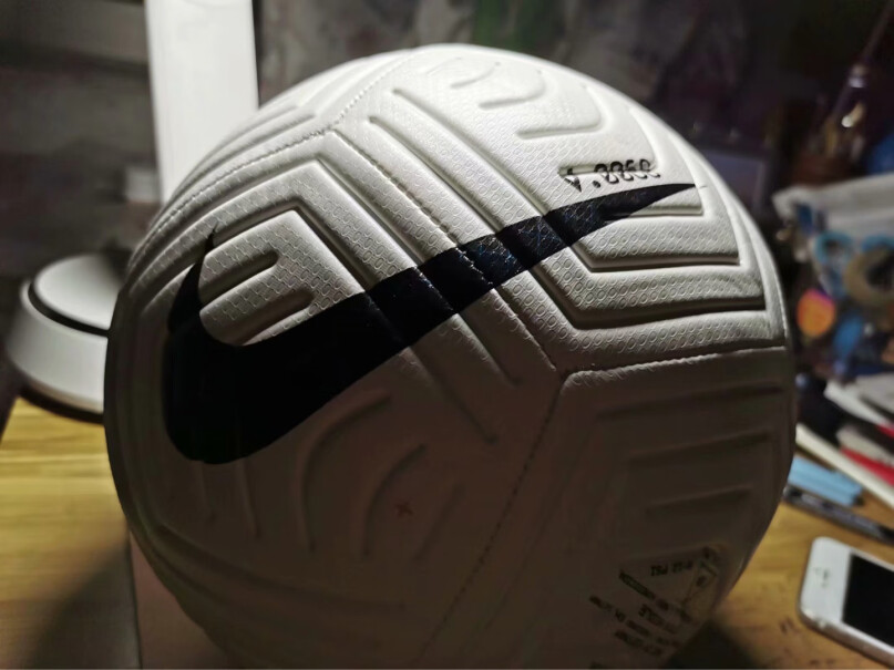 足球耐克PU5号足球使用感受,深度剖析功能区别？