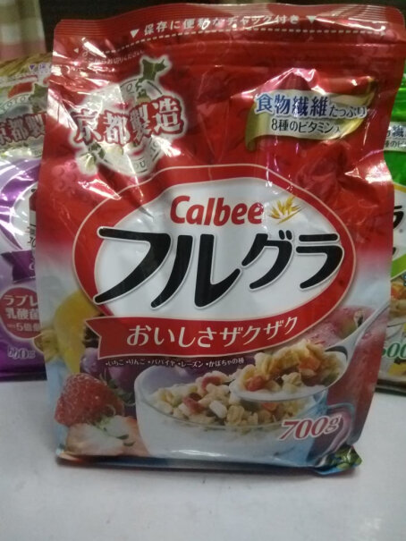 日本进口 Calbee(卡乐比) 富果乐 水果麦片700g请问这款麦片小孩能吃吗？