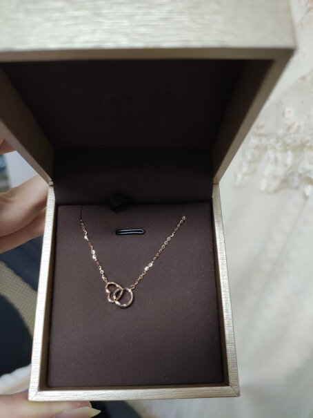 K金项链周六福珠宝18K金项链吊坠女款评测不看后悔,怎么样入手更具性价比！
