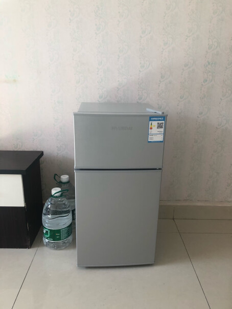 韩国现代迷你冰箱小冰箱小型电冰箱双门家用宿舍冷冻冷藏节能声音好大，是我的发动机有问题还是怎样？分贝测出来有45