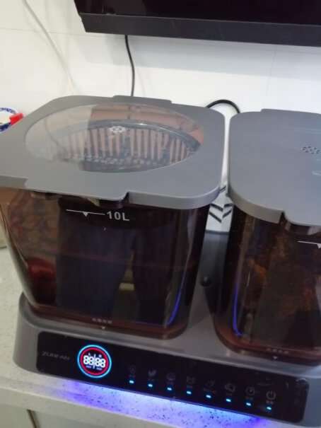 德国洗菜机家用多功能全自动杀菌去农残果蔬清洗机食材净化机机桶是分开的吗？菜和肉可以同时清洗吗？