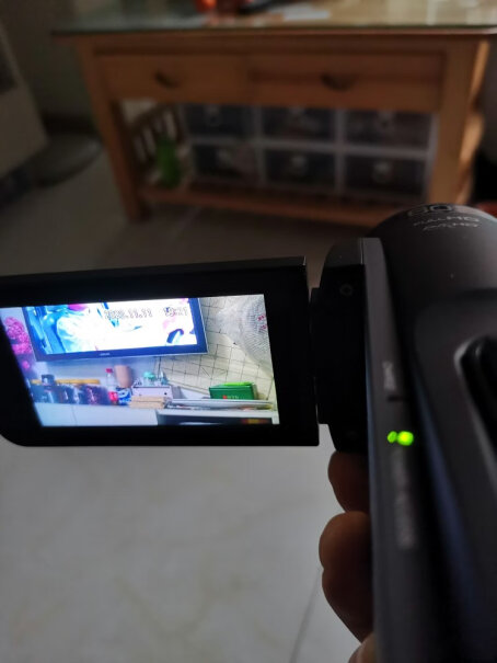 摄像机杰伟世（JVC）GY-HM170EC 摄像机内幕透露,评测数据如何？