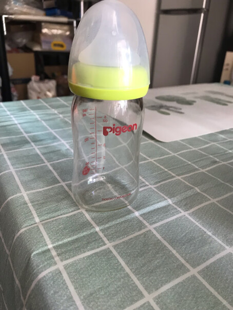 奶瓶奶嘴贝亲Pigeon宽口径玻璃奶瓶奶嘴套装婴儿奶瓶240ml+自然实感婴儿奶嘴L码+LL码功能介绍,真实测评质量优劣！