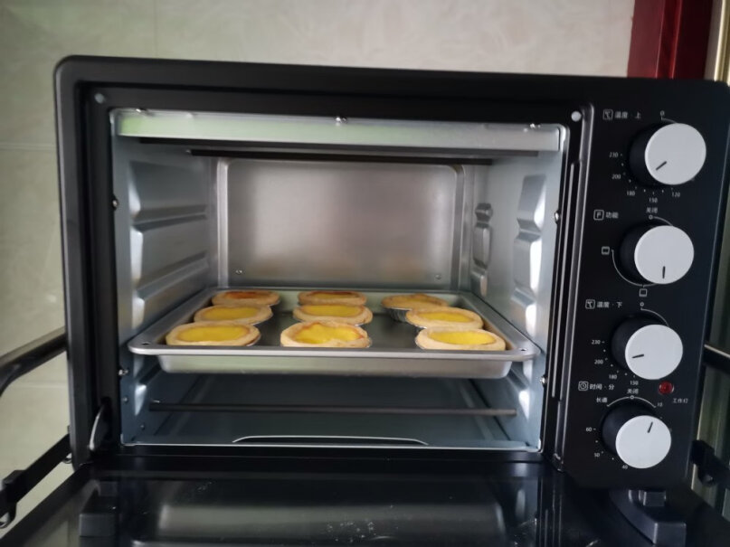 美的烤箱家用烘焙迷你小型电烤箱多功能台式蛋糕烤箱25L大家烤披萨都是调的多高温度多少分钟？