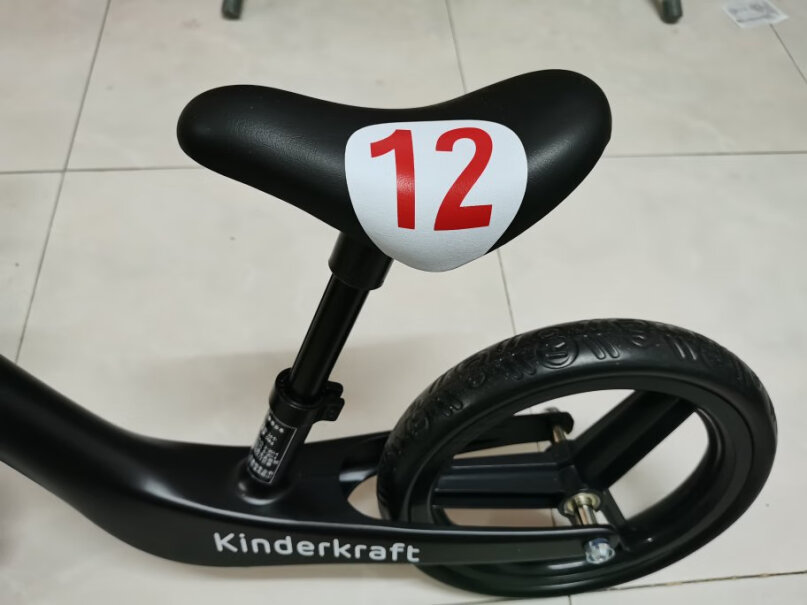 KinderKraft德国孩子快2岁了，请问这个车子可以骑吗？