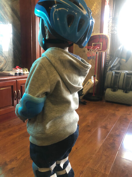 轮滑护具智汇儿童头盔护具评测哪一款功能更强大,哪款性价比更好？