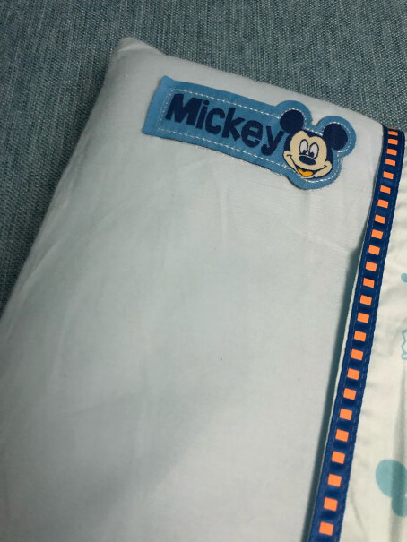 迪士尼宝宝Disney枕套是全棉的吗？吸汗吗？