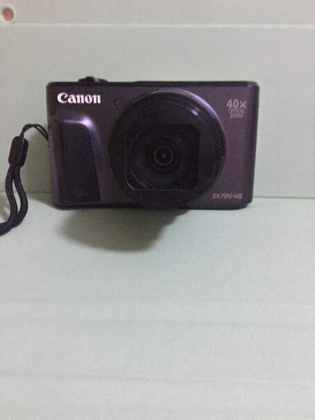 佳能PowerShot SX720 HS数码相机请问你们收到的相机开过封没有？