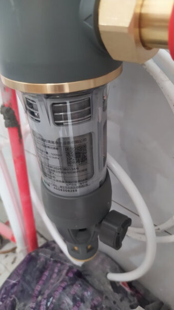 美的前置过滤器40微米反冲洗压力表监控你们安装上这个漏水吗，这个净水器好用吗， 求真实的回复？