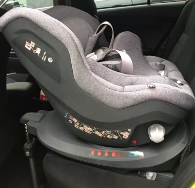 宝贝第一宝宝汽车儿童安全座椅约0-4岁安全带短吗 新生儿宝宝用着感觉怎么样？