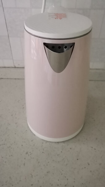 苏泊尔SUPOR电水壶烧水壶热水壶全钢无缝内胆电热水壶是304无锈钢的吗？